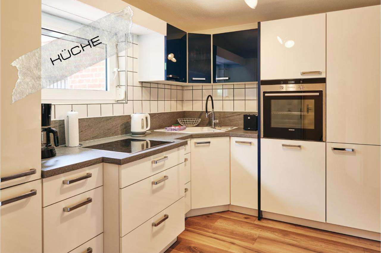Grosszuegige Ferienwohnung Mit Terrasse ビューズム エクステリア 写真